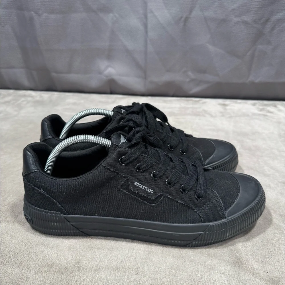 Rocket Dog Black Low-Top Canvas Sneakers - Picture 5 of 11